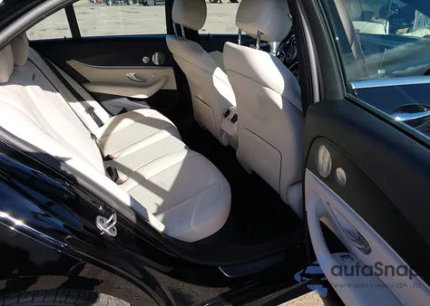 2022 Mercedes-Benz E 350 из США, поврежденный, VIN W1KZF8DB6NB090207